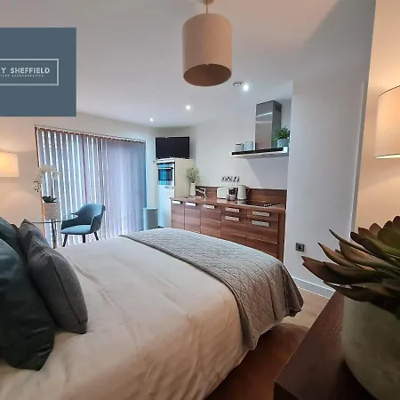 Centre Apartment *